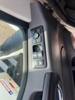 2019 INTERNATIONAL LT625 - Image 24